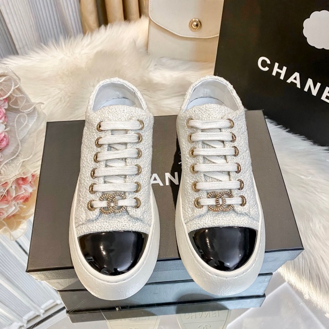 Fashion Logo Women Casual Sneakers