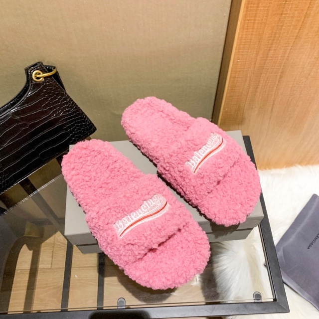 Winter Fashion Unisex Furry Slides