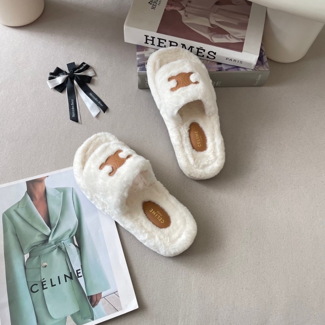 Winter Fashion Women Furry Slides