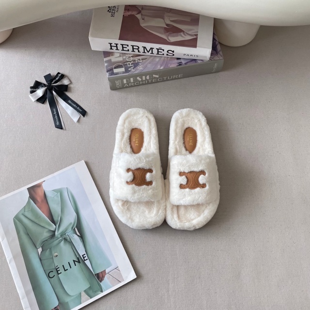 Winter Fashion Women Furry Slides