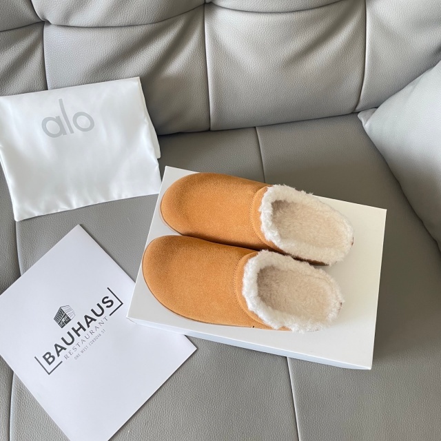 Winter Home Wear Fashion Women Furry Shoes