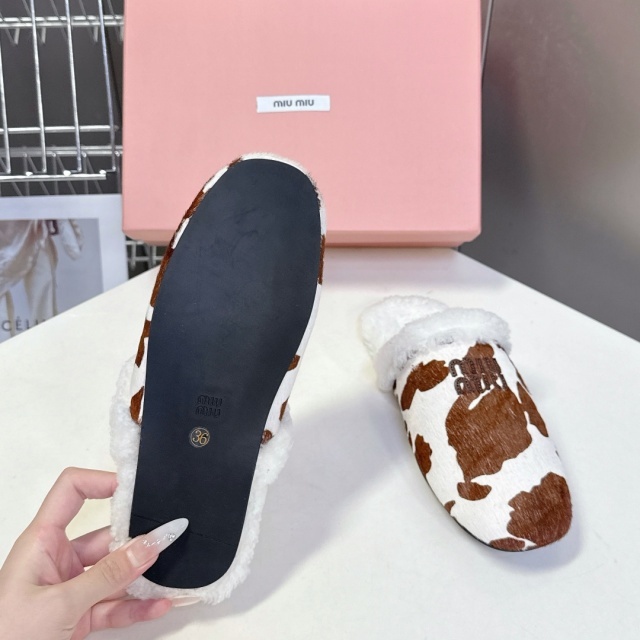 Fashion Design Women Furry Shoes