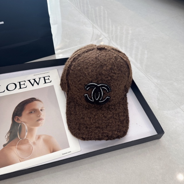 Fashion Furry Winter Unisex Baseball Caps