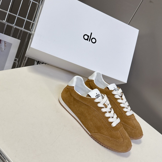 Fashion Lace-Up Unisex Casual Sneakers