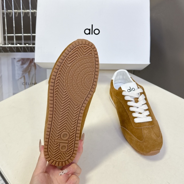 Fashion Lace-Up Unisex Casual Sneakers