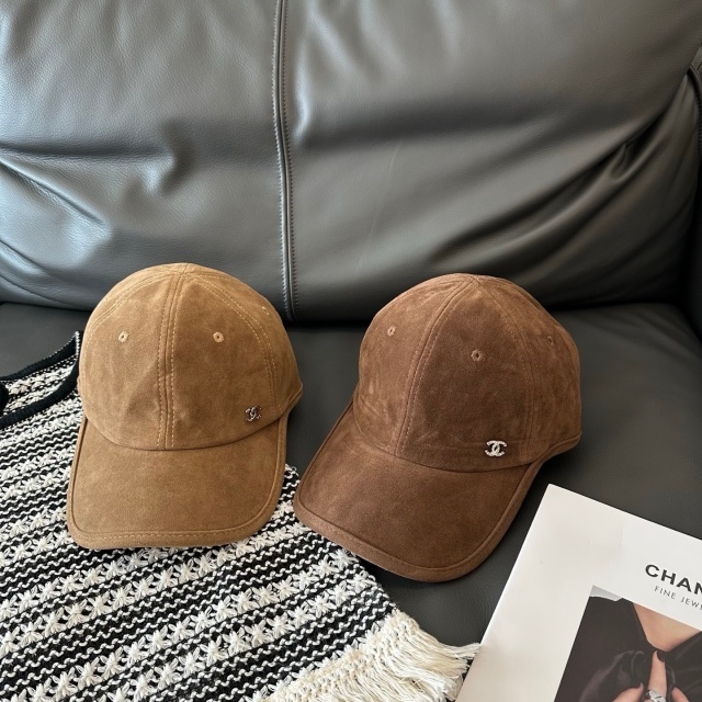 Fashion Logo Unisex Suede Baseball Caps