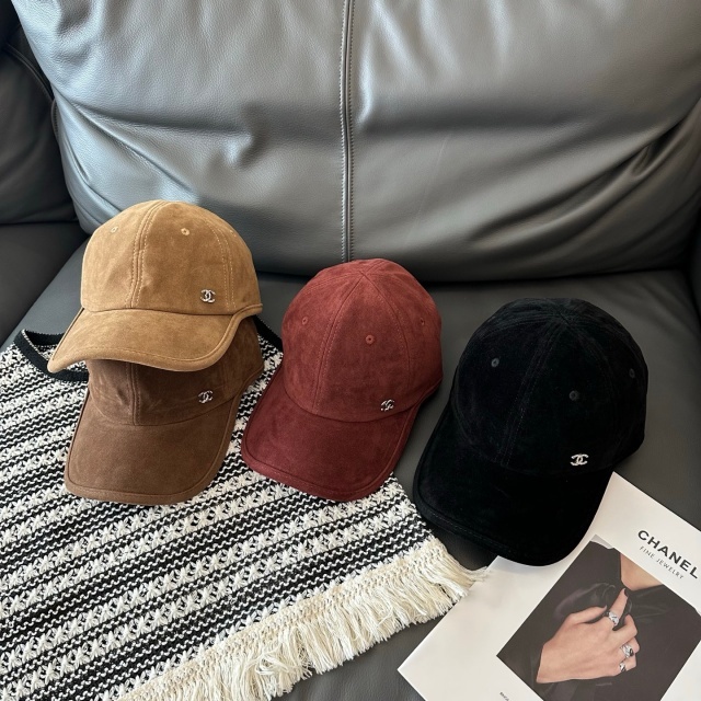 Fashion Logo Unisex Suede Baseball Caps