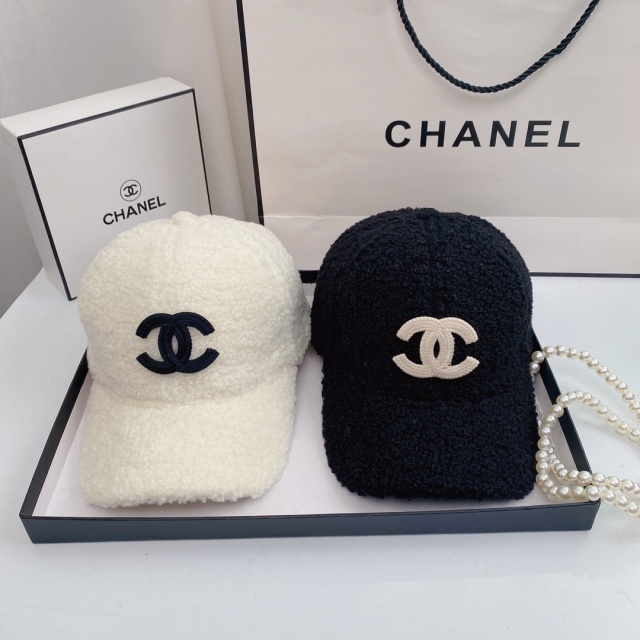 Winter Fashion Luxury Furry Baseball Caps