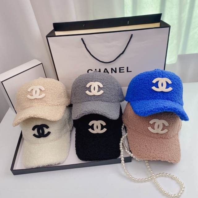 Winter Fashion Luxury Furry Baseball Caps