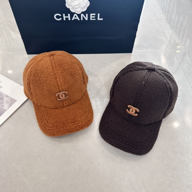 Fashion Furry Unisex Winter Baseball Caps