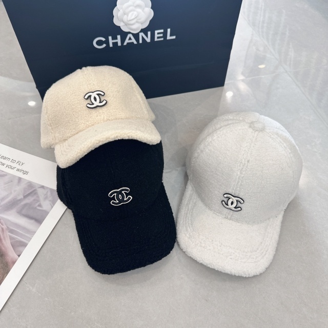 Fashion Furry Unisex Winter Baseball Caps