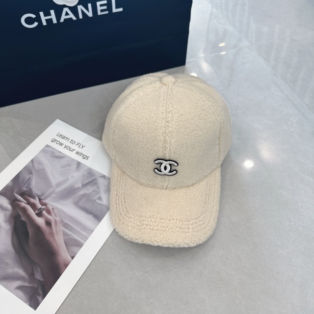 Fashion Furry Unisex Winter Baseball Caps