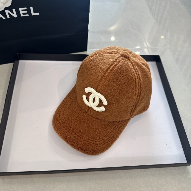 Fashion Logo Furry Unisex Baseball Caps