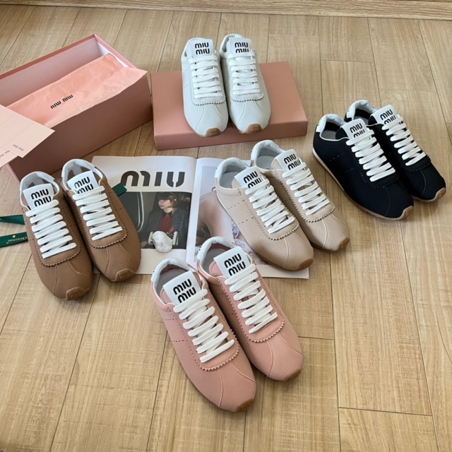 Fashion Design Women Casual Sneakers