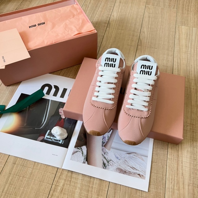 Fashion Design Women Casual Sneakers