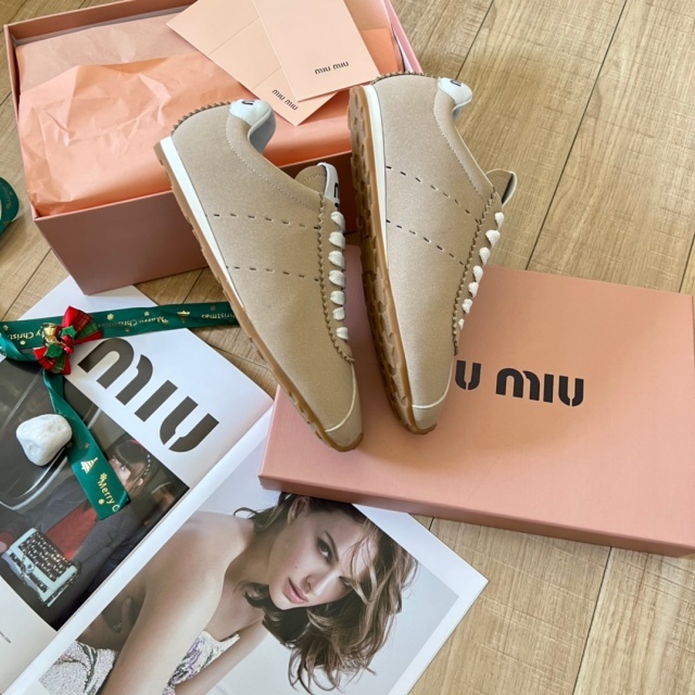 Fashion Design Women Casual Sneakers