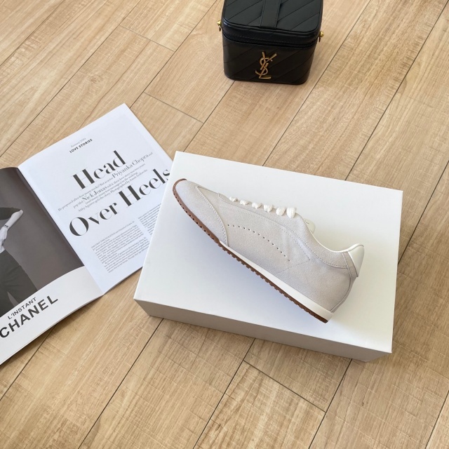 Fashion Lace-Up Lover's Sneakers