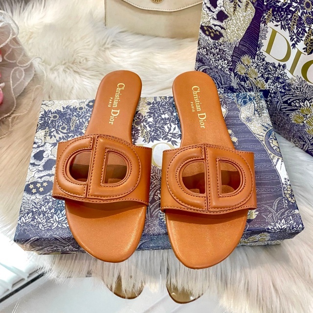 Hollow Out Fashion Leather Flat Slides