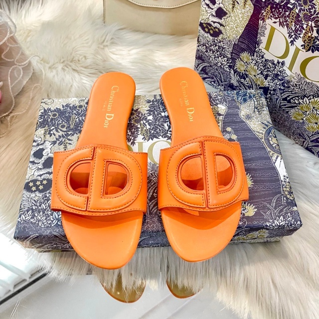 Hollow Out Fashion Leather Flat Slides