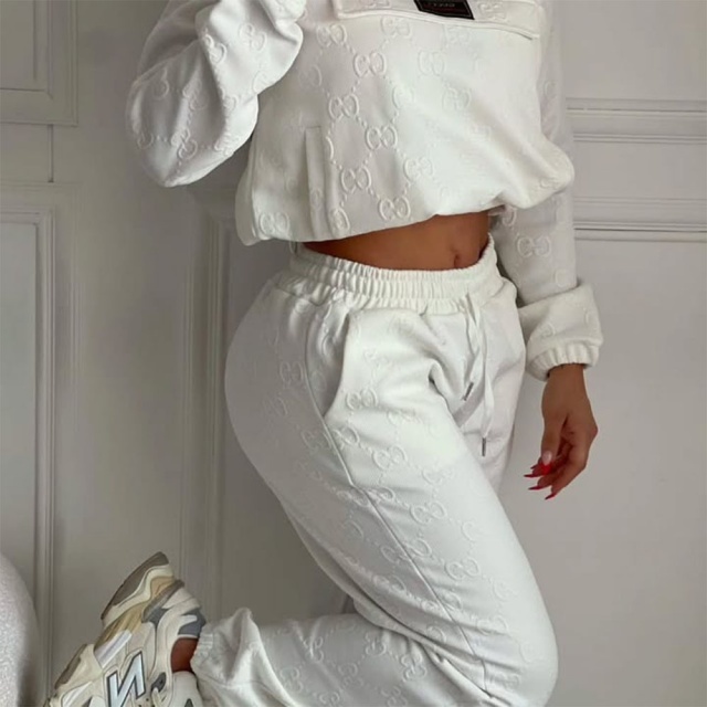 Fashion Embossing Hooded Top Casual Tracksuit Set