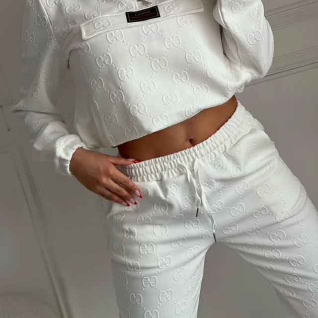 Fashion Embossing Hooded Top Casual Tracksuit Set