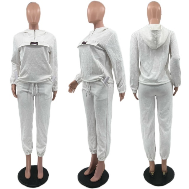 Fashion Embossing Hooded Top Casual Tracksuit Set
