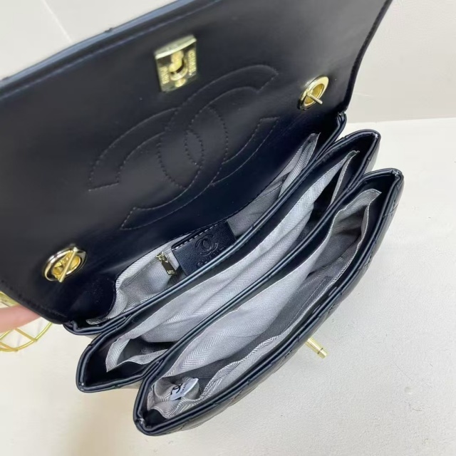 Fashion Logo Leather Crossbody Handbags