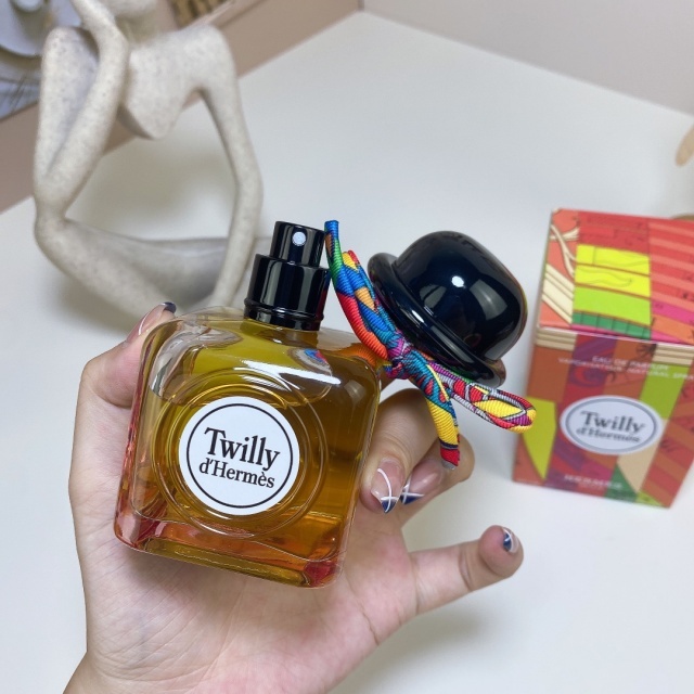 Woody Floral Top Notes Women Perfume 85ML