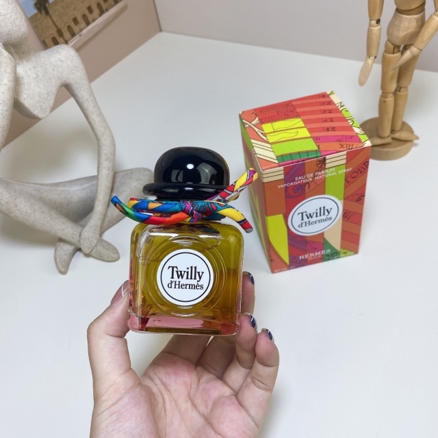Woody Floral Top Notes Women Perfume 85ML