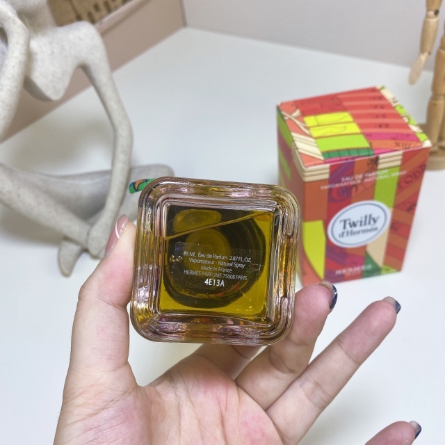 Woody Floral Top Notes Women Perfume 85ML