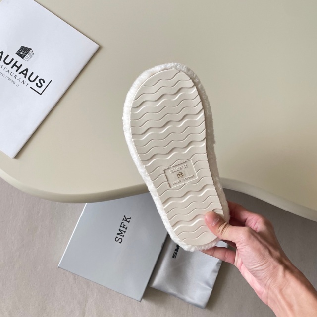Luxury Fashion Winter Furry Slippers