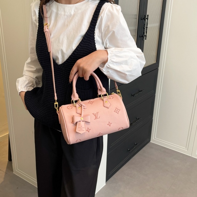 Fashion Embossing Leather Crossbody Handbags