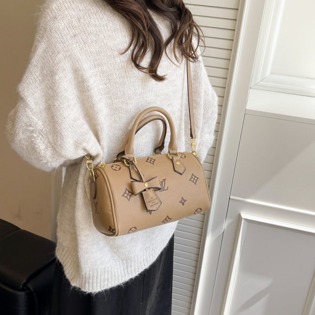 Fashion Embossing Leather Crossbody Handbags