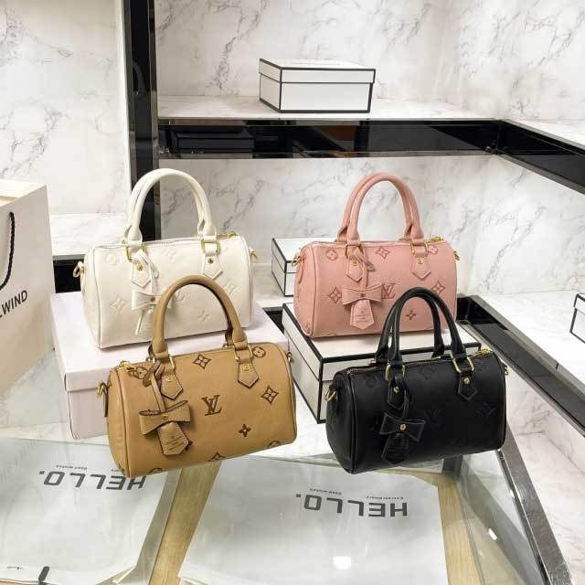 Fashion Embossing Leather Crossbody Handbags