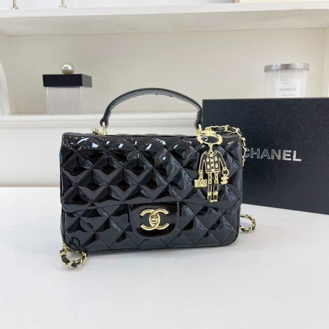 Fashion Leather Chained Messenger Bags