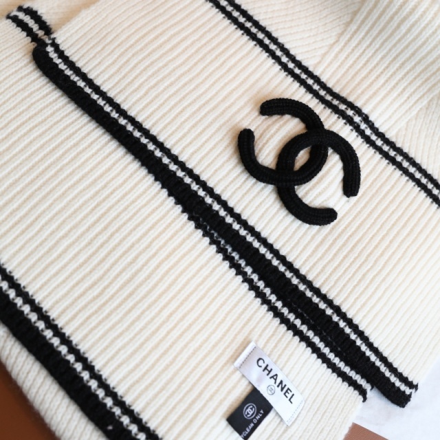 Elegant Beautiful Luxurious Scarf