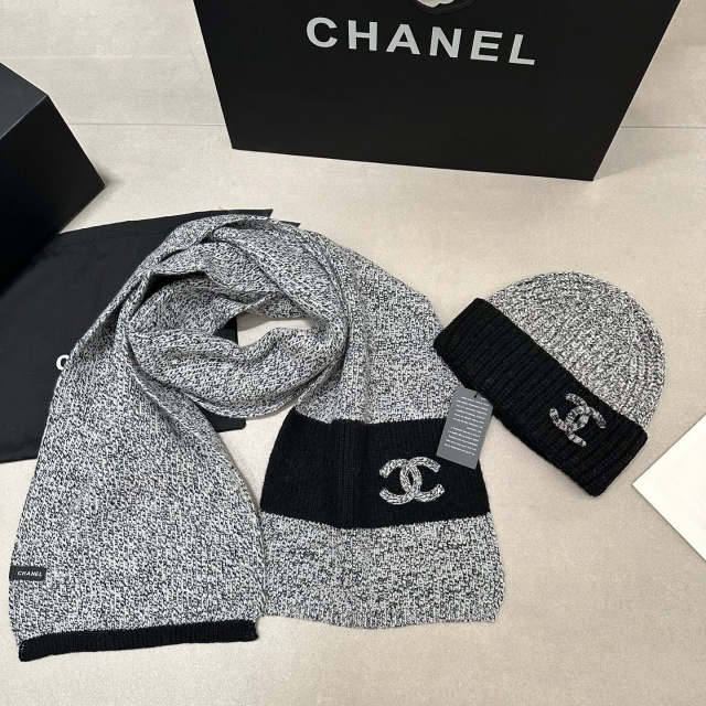 Contrast Color Wool Beanie Hats Scarf Set 2 Pieces