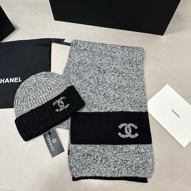 Contrast Color Wool Beanie Hats Scarf Set 2 Pieces