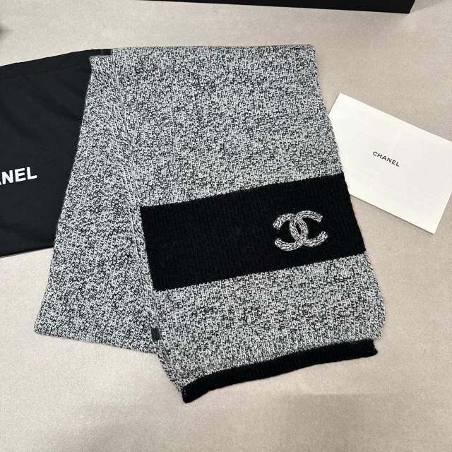 Contrast Color Wool Beanie Hats Scarf Set 2 Pieces