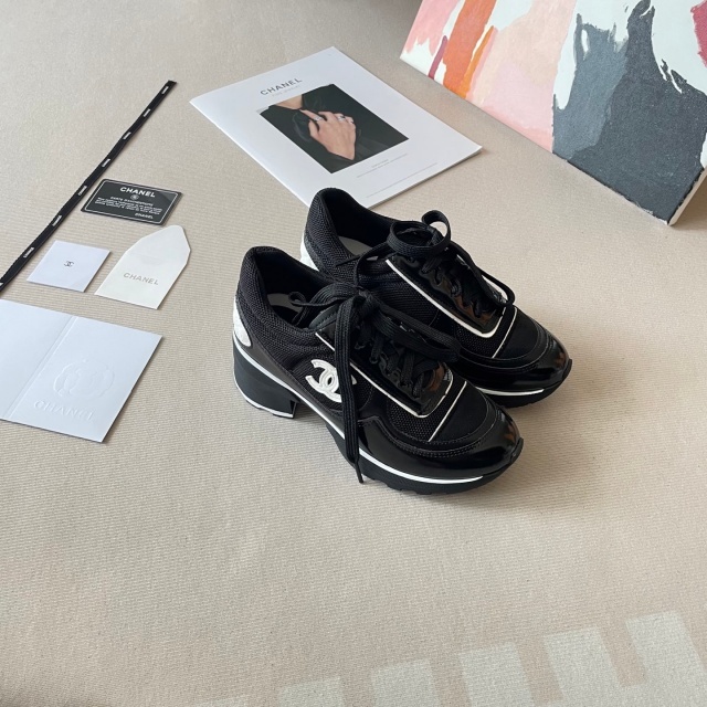 Vintage Fashion Women Casual Sneakers