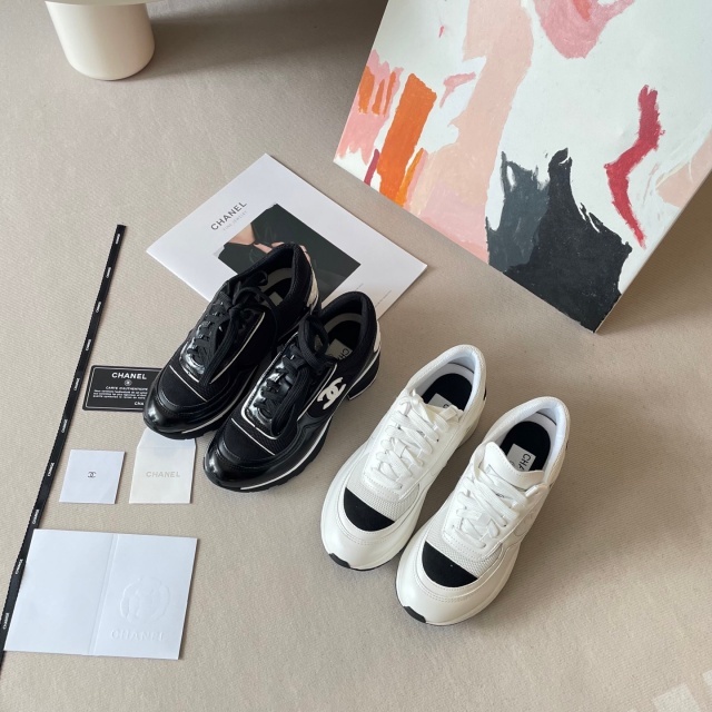 Vintage Fashion Women Casual Sneakers