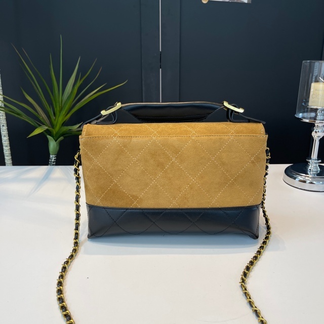 Metal Logo Leather Chained Women Messenger Bags