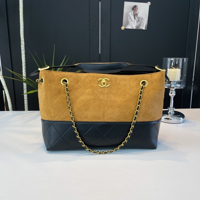 Metal Logo Leather Fashion Women Handbags