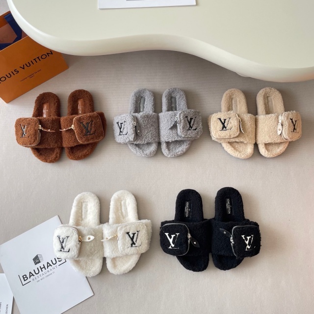 Fashion Design Winter Couple Furry Slides