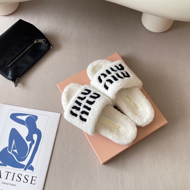 Fashion Letter Women Winter Furry Slides