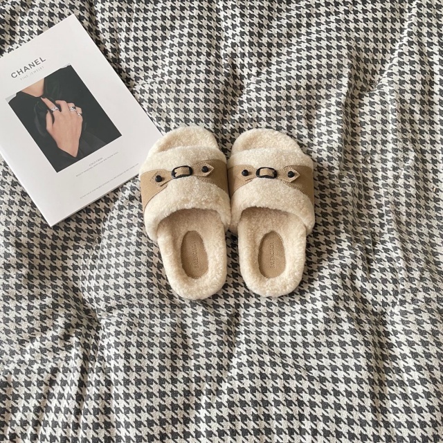 Fashion Winter Couple Furry Slippers
