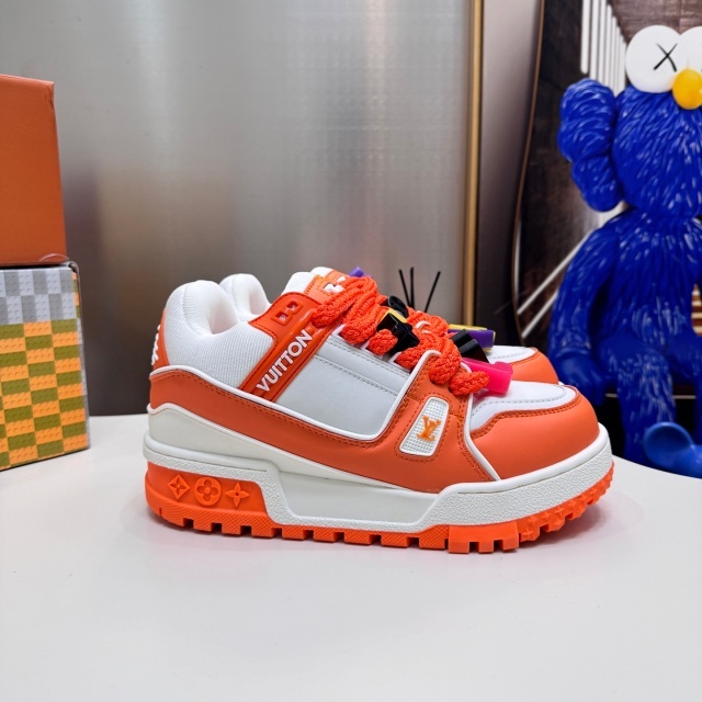 High Quality Lace-Up Trainer Sneakers