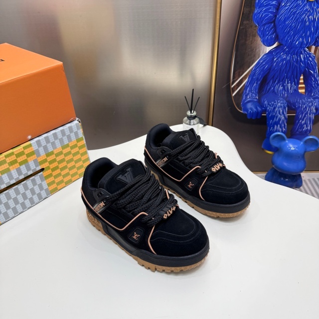 High Quality Lace-Up Trainer Sneakers