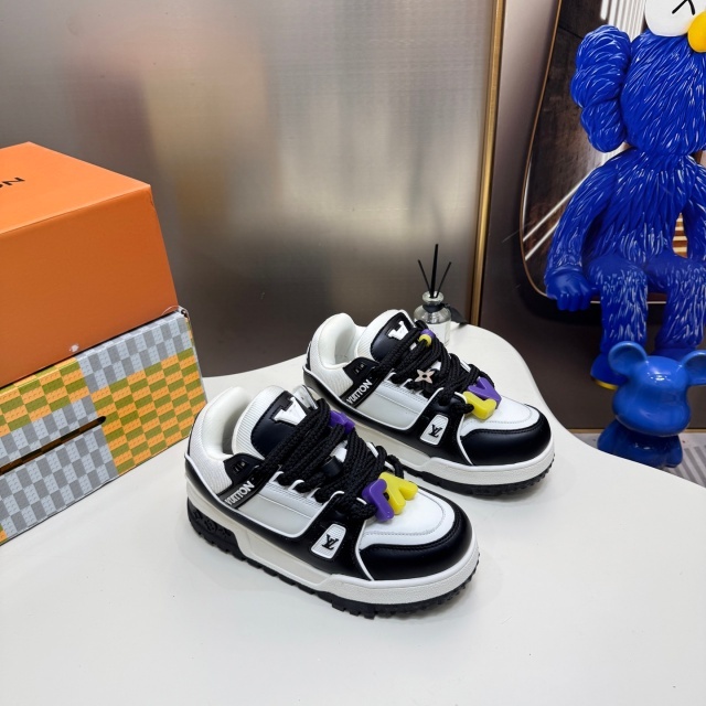 High Quality Lace-Up Trainer Sneakers
