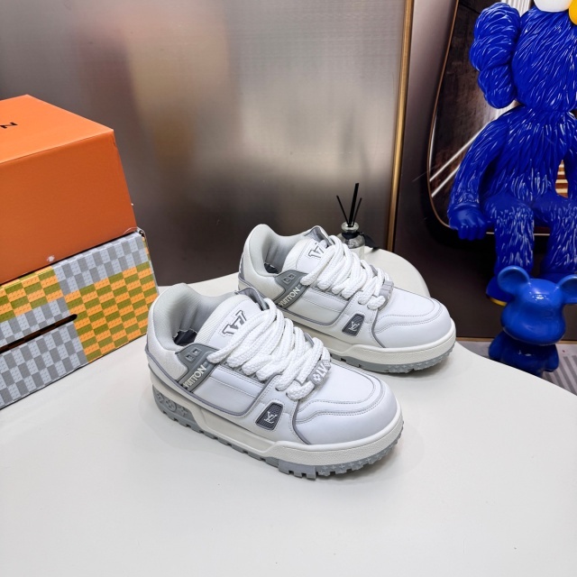 High Quality Lace-Up Trainer Sneakers